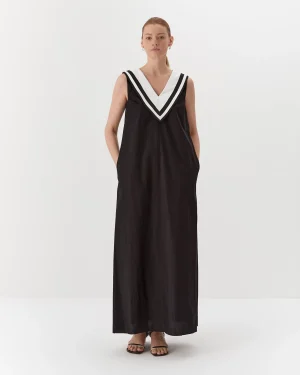 Rochie neagră elegantă din bumbac cu decolteu in V-1