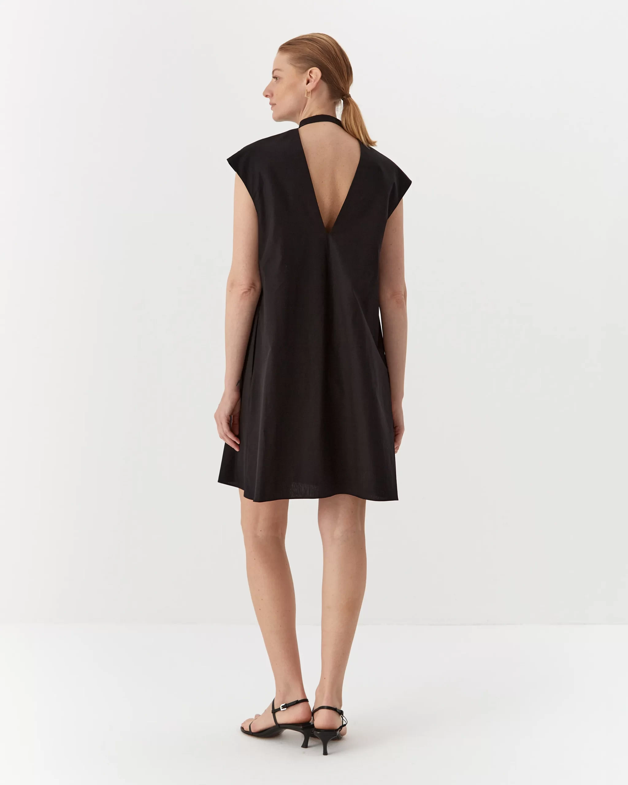 Rochie neagră elegantă din bumbac organic-5