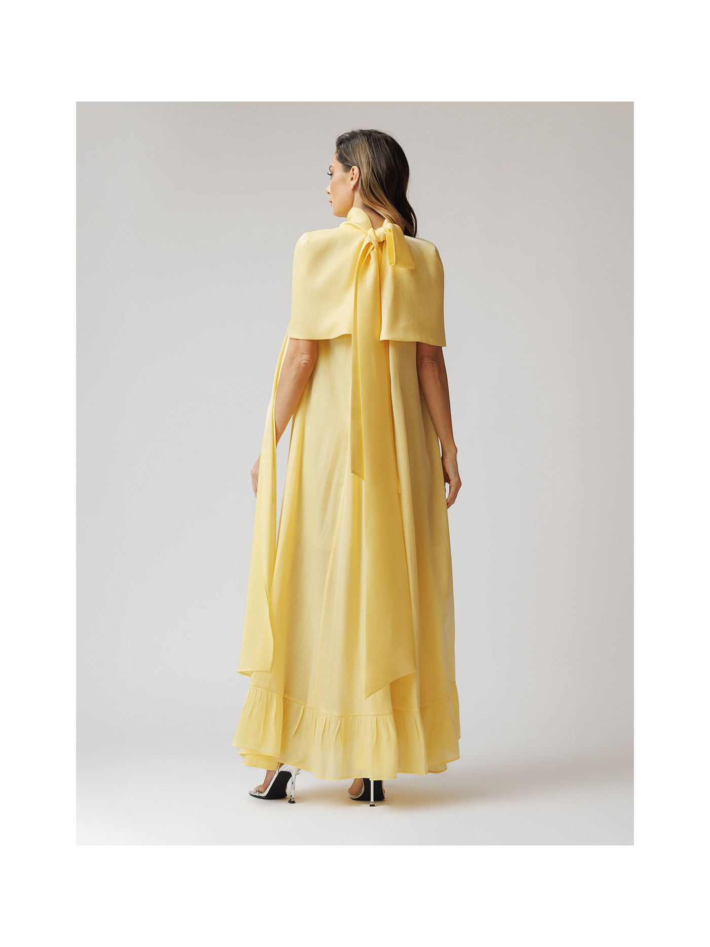 set-rochie-cu-volane-in-cascada-si-capa-galben (2)