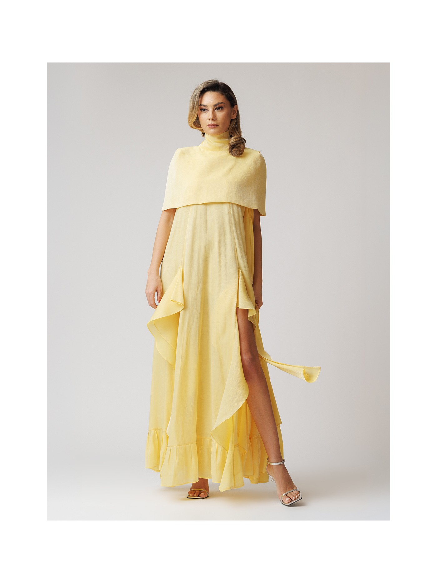 set-rochie-cu-volane-in-cascada-si-capa-galben