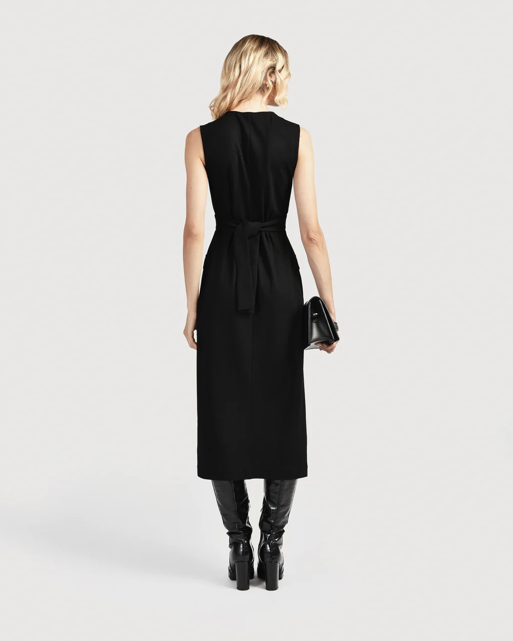 back_080c8890-bda5-419d-aa8b-7444deaebb10